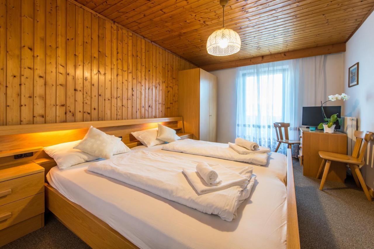 Gasthof Hoerschwang San Lorenzo di Sebato Kültér fotó